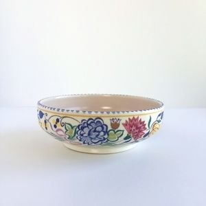 Poole Pottery hand made hand painted in England floral bowl BN pattern